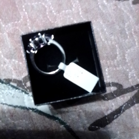 Ring - Picture 2 of 2